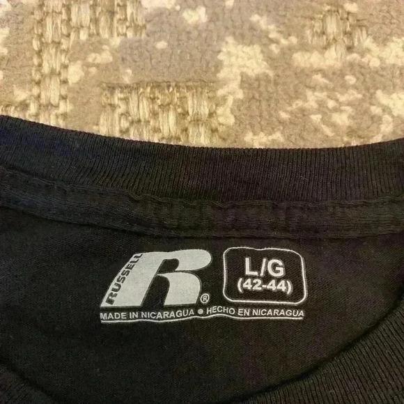 Wichita State Shockers Russell Athletic Shirt size Large color Black - Picture 2 of 5